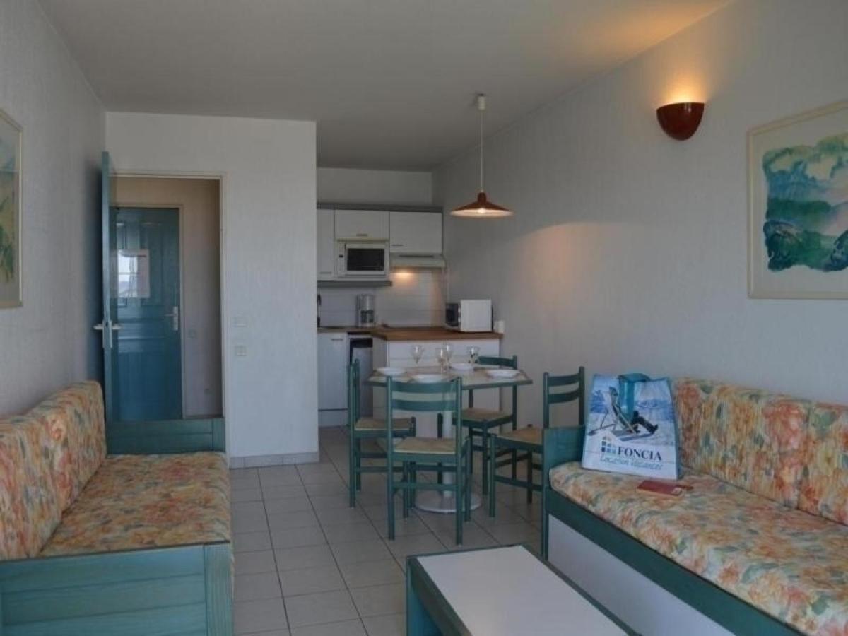 Frejus: Appt 2P, 5 Pers, Piscine, Plage A 150M, Parking, Animaux Ok - Fr-1-226A-357 외부 사진