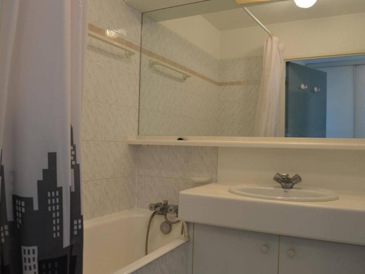 Frejus: Appt 2P, 5 Pers, Piscine, Plage A 150M, Parking, Animaux Ok - Fr-1-226A-357 외부 사진